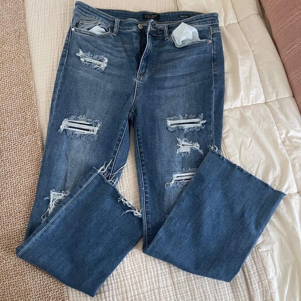 Judy Blue high waisted distressed boot cut Jeans woman’s 32 western cowgirl